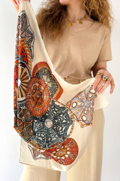 Foulard carré MUSCARI