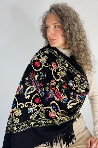 Echarpe brodée DJANIS